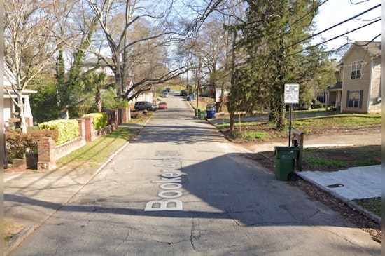 Man Shot in Daytime Incident in Atlanta Neighborhood, Perpetrator Still at Large