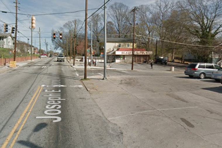 Man Wounded in Afternoon Shooting on Joseph E. Boone Blvd, Atlanta Police Investigating