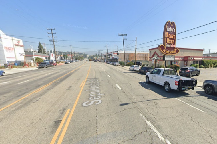 Manhole Explosion on Sepulveda Boulevard in Mission Hills, No Injuries Reported, LAFD Secures Area