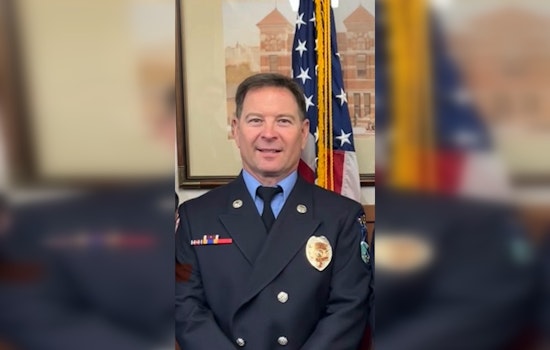 Mankato Salutes Firefighter Bill Reiniger as He Retires After 28 Years of Service