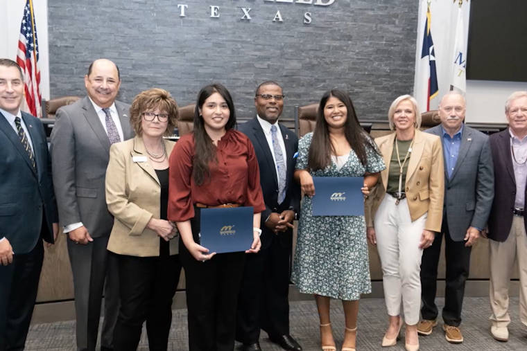 VIDEO: Mayor Michael Evans Honors Community Pillars at City Council Meeting