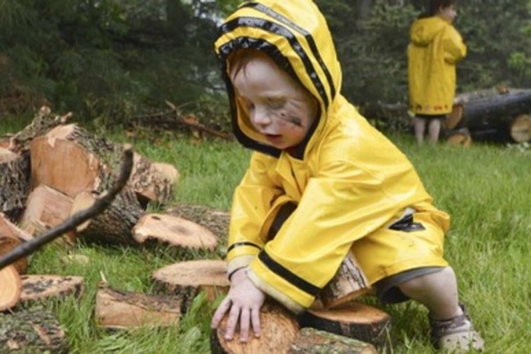 Minneapolis Invites Young Explorers to Outdoor Play Groups Across City Parks