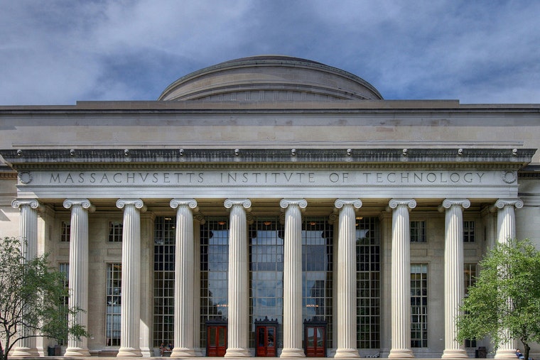 MIT Blazes Trail with LEGO-Style Reusable Glass Bricks for Sustainable Construction!