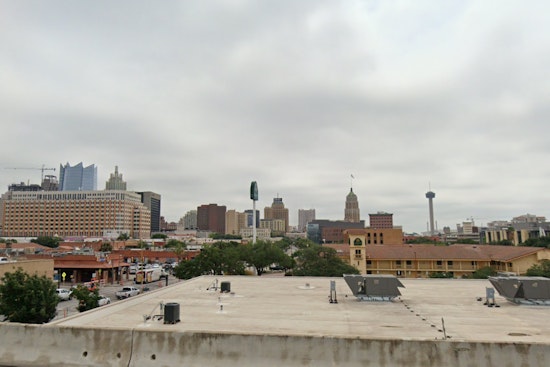 Mixed Bag of Sunshine and Showers Awaits San Antonio This Week