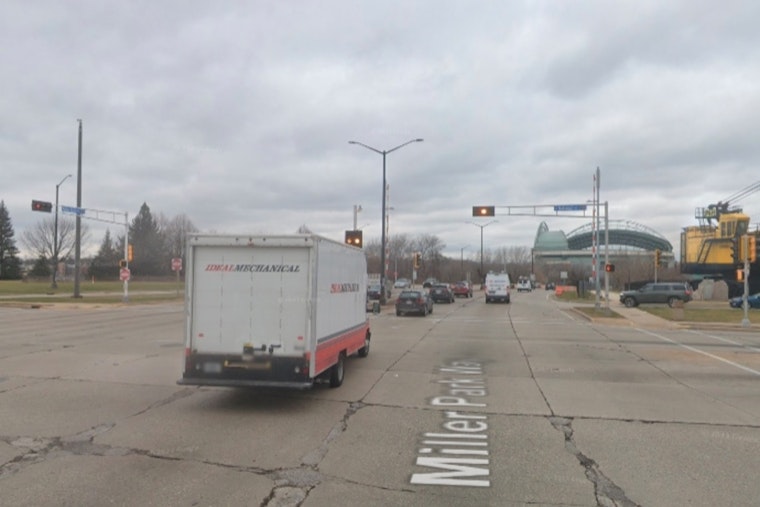 Motorcyclist Fatality at National Avenue Intersection Leads to Milwaukee Police Investigation