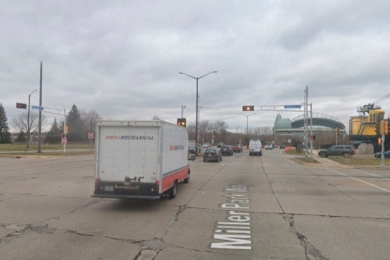 Motorcyclist Fatality at National Avenue Intersection Leads to Milwaukee Police Investigation