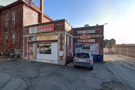 Oakland County Woman Hits Nearly $500K Jackpot with Fast Cash Lottery Ticket in Ann Arbor