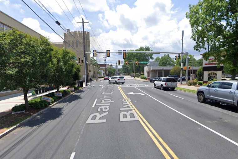 Off-Duty Deputy Disarmed in Juvenile Pedestrian Robbery in Atlanta, Suspect Detained