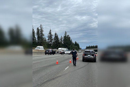 One Dead, One Injured in Everett Apartment Shooting, Suspect Dies After Car Chase Resulting in I-5 Crash