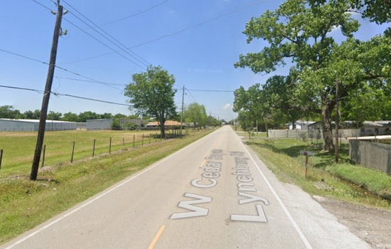 Pedestrian Hospitalized After Vehicle Collision, Harris County Sheriff's Office Investigates
