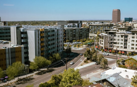 Phoenix Apartment Market Balances High Vacancy with Investment Optimism Amid Economic Uncertainties