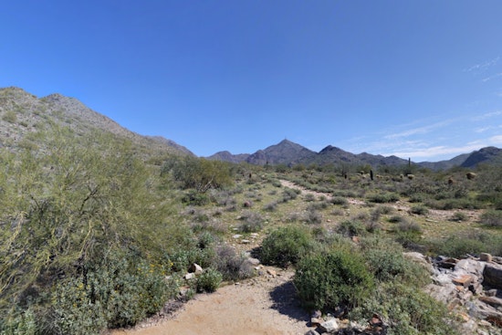 Phoenix Hikers Brave Evening Hours Amid Heat Wave, Despite Emergency Rescues on Popular Trails