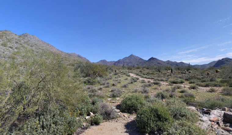 Phoenix Hikers Brave Evening Hours Amid Heat Wave, Despite Emergency Rescues on Popular Trails