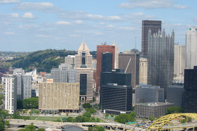 Pittsburgh Enjoys Unseasonable Warmth, Clear Skies as High Pressure Dominates Weather Pattern