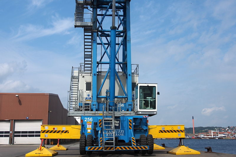 Port of San Diego Unveils North America's First All-Electric Harbor Cranes, Aiming for Cleaner Air and Stronger Economy