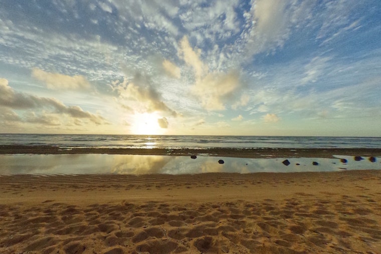 Quick-Thinking First Responders Rescue Four Swimmers at Nukoli‘i Beach in Wailua