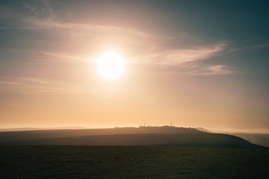 Sacramento Braces for Temperature Plunge and Breezy Fire Conditions After Heatwave