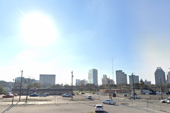 San Antonio Basks in Sunshine with Temperatures Set to Soar