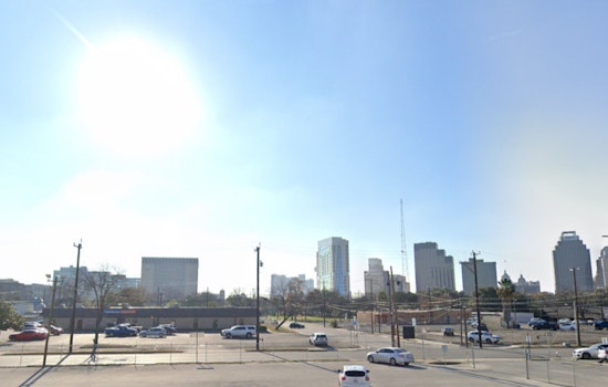San Antonio Basks in Sunshine with Temperatures Set to Soar