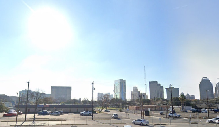 San Antonio Basks in Sunshine with Temperatures Set to Soar