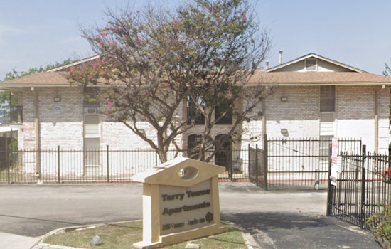 San Antonio's Tarry Towne Apartments Engulfed in Flames, SAFD Responds Vigorously with No Injuries Reported