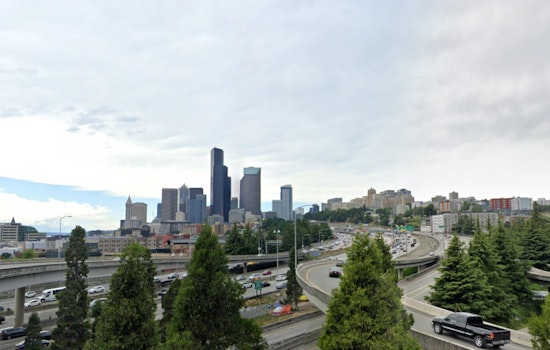Seattle Braces for Mixed Weather, Sunny Spells and Rain Chances Ahead