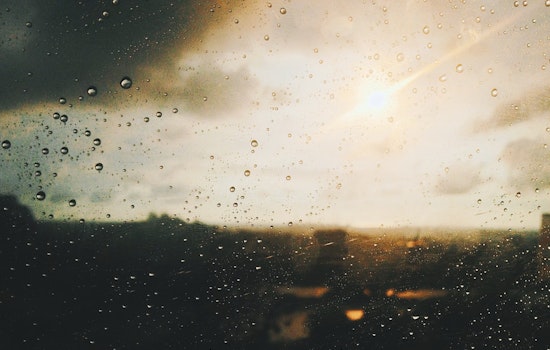 Seattle Embraces a Mix of Intermittent Showers and Sunshine This Week