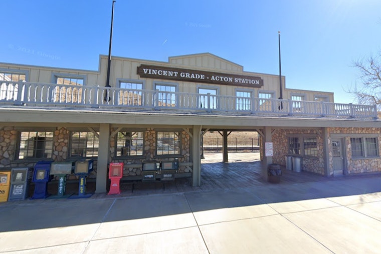 Security Guard Stabbed on Metrolink Train Near Acton, Suspect Detained by LA County Sheriff's Deputies