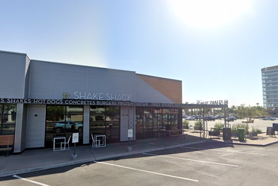 Shake Shack Offers Free Chicken Sandwich on NFL Sundays with Qualifying Purchase