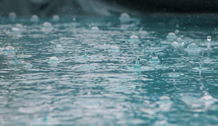 Showers to Affect Hawaiian Islands Over Weekend as NWS Urges Caution in Windward Areas