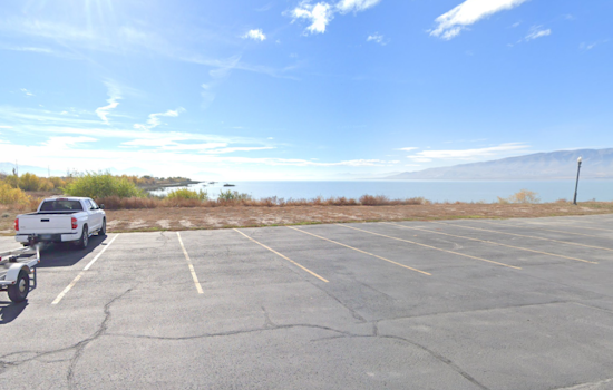 Single-Engine Plane Crashes Into Utah Lake Near Provo, Number of Passengers Unknown