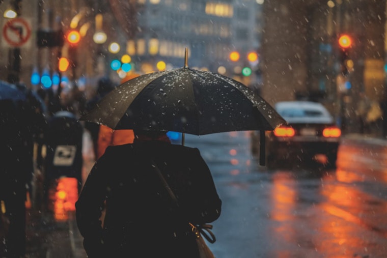 St. Louis Braces for Weekend Showers and Thunderstorms, Clear Skies Expected Early Next Week