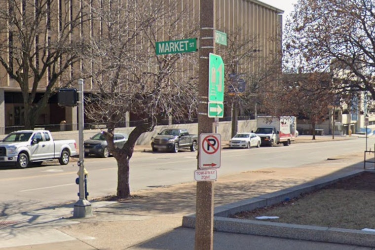St. Louis Postal Worker Accused of Stealing Checks Over $1.5M and Committing Wire Fraud
