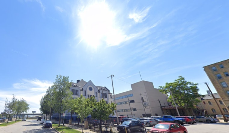 Sunny Skies Today in Milwaukee Before Weekend Thunderstorms Roll In