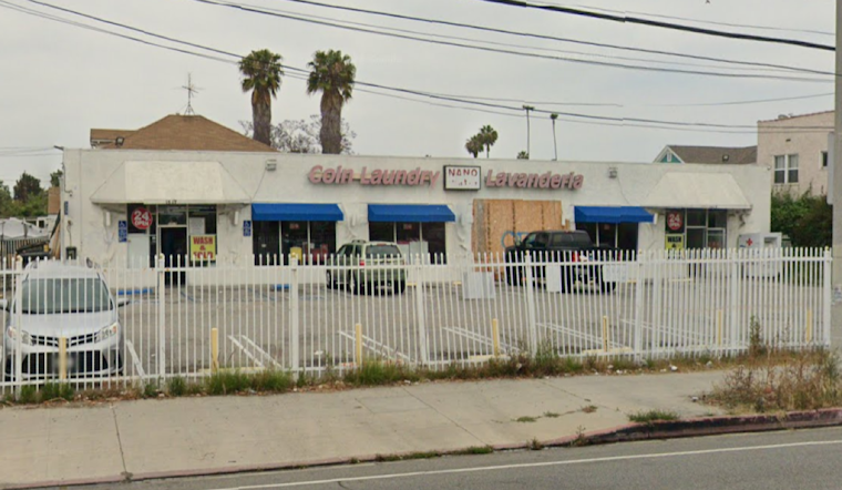 Swift Action by LAFD Extinguishes Laundromat Blaze on West Adams Blvd, One Firefighter Injured