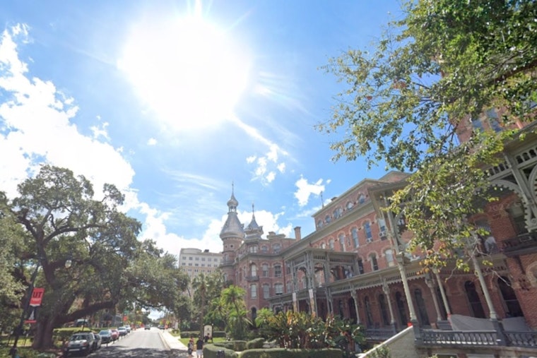 Tampa Braces for Week of Thunderstorms and High Heat, NWS Advises Caution for Labor Day Festivities