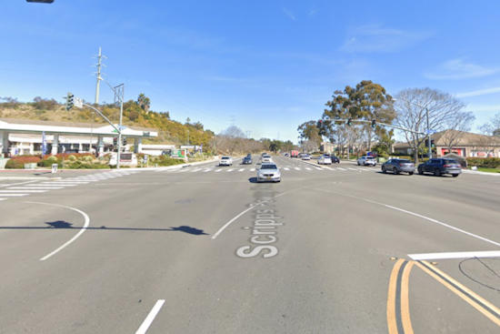 Teen Injured After Striking Traffic Pole in Scripps Poway Parkway Accident, San Diego Police Investigating
