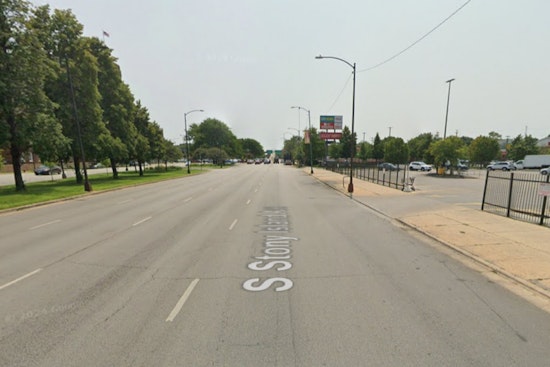 Three Wounded in Late-Night Shooting at South Shore Red Light in Chicago