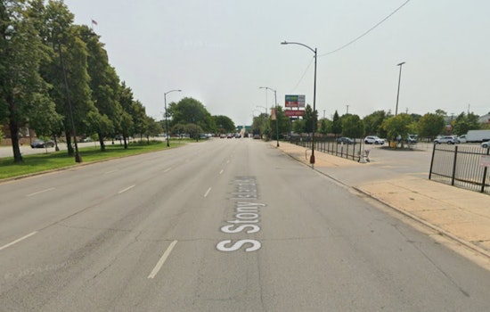 Three Wounded in Late-Night Shooting at South Shore Red Light in Chicago