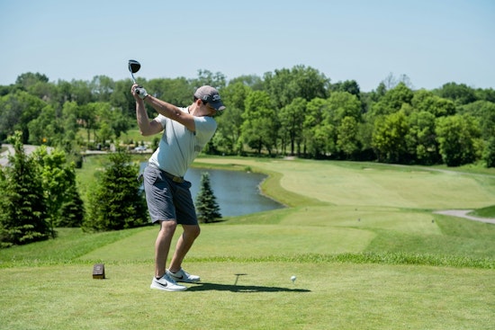Top Golfers including Rahm and Niemann Vie for LIV Golf League Individual Title in Chicago Suburbs