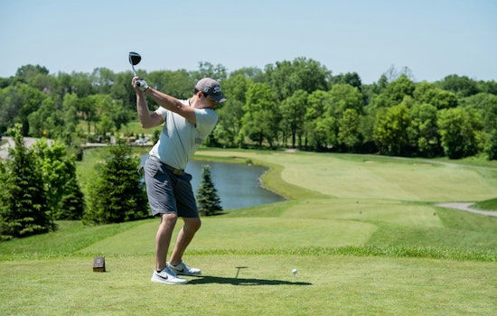Top Golfers including Rahm and Niemann Vie for LIV Golf League Individual Title in Chicago Suburbs