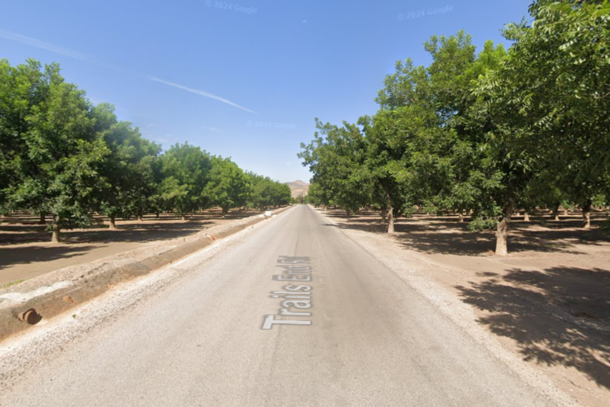 Traffic Alert for Doña Ana's District 5 Trails End Road Chip Sealing