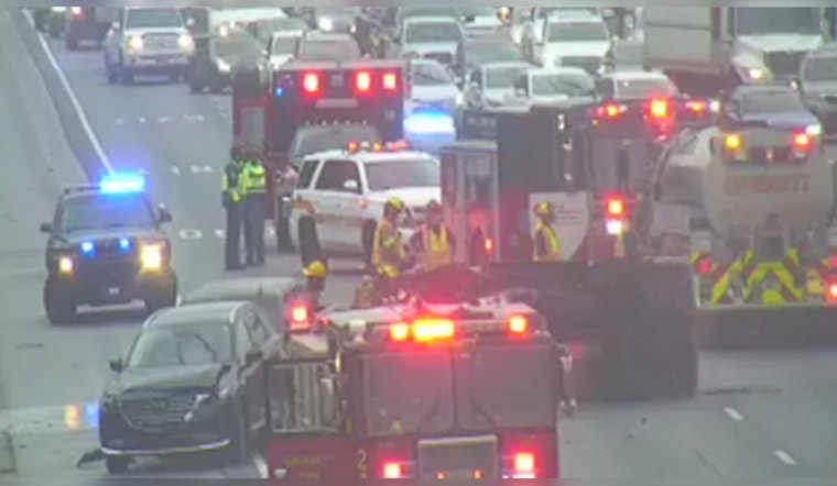 Traffic Halted on I-85 South Near Suwanee Following Vehicle Rollover and Fire