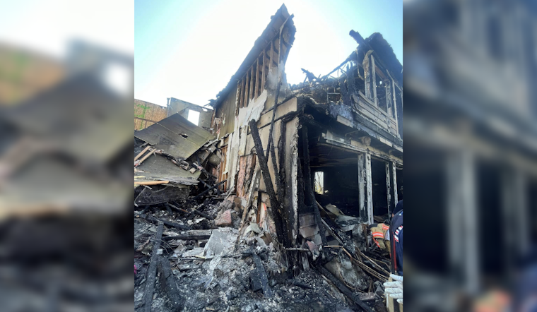 Twin-Engine Plane Crash in Fairview Neighborhood Near Portland Claims Three Lives, Sets Homes Ablaze