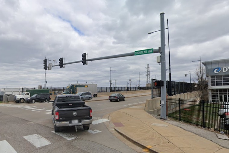Two 19-Year-Olds Critically Injured in Shooting near St. Louis Gas Station