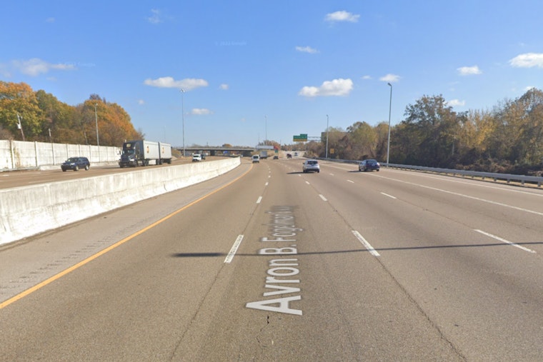 Two Fatalities on I-240 Near South Perkins Road as Memphis Police Investigate Early Morning Crash