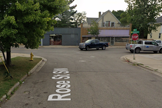 Two Injured in Early Morning Shooting Near Grand Rapids Bar, Police Seek Suspect