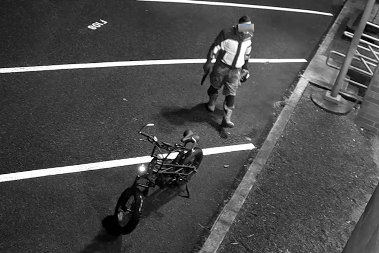Vancouver in Suspense: Armed Man on E-Bike Leads Police on Downtown Chase Before Arrest