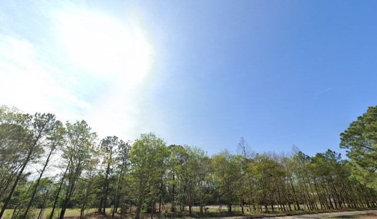 Warm and Clear Weekend Ahead for Houston, Possible Thunderstorms Early Next Week