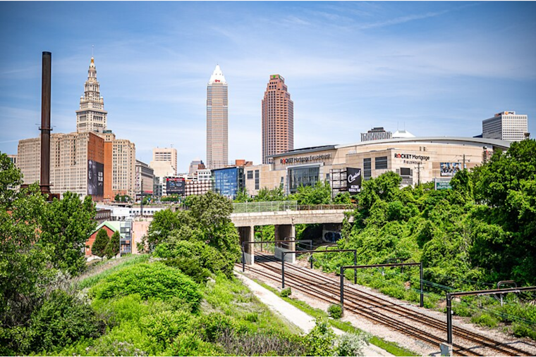 Warm Week Ahead, Northern Ohio Poised for Sunny Skies and Rising Temperatures